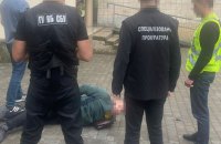 У Вінниці затримали шахрая, який обіцяв за гроші "відмазувати" чоловіків від призову