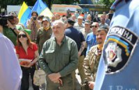 "Народный тыл" провел акцию простеста в защиту своего волонтера