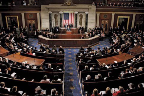 Конгресс США принял законопроект о поставках оружия Украине