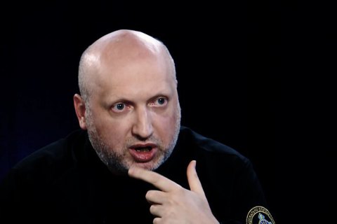 Турчинов виступив за візовий режим з Росією