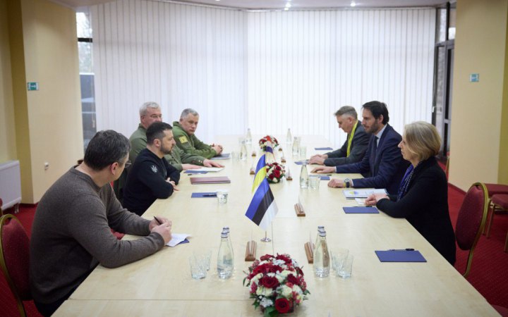 Зеленський обговорив із міністрами закордонних справ Нідерландів та Естонії санкції проти РФ та формулу миру