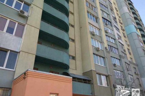 У Харкові чоловік задушив дружину і 4-річну доньку, після чого наклав на себе руки