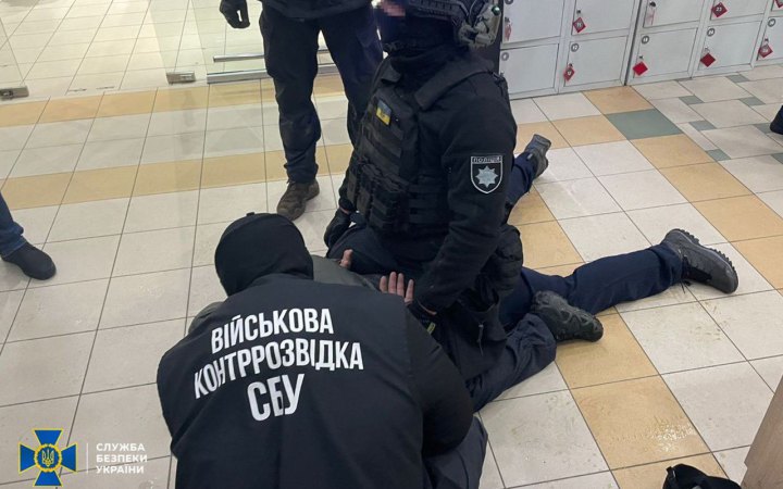 У Харкові шахрай за гроші обіцяв дружині загиблого воїна “повернути його з полону”, – СБУ