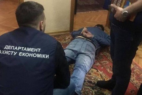 ​Начальник ровенской Госархстройинспекции попался на взятке 400 тыс. гривен