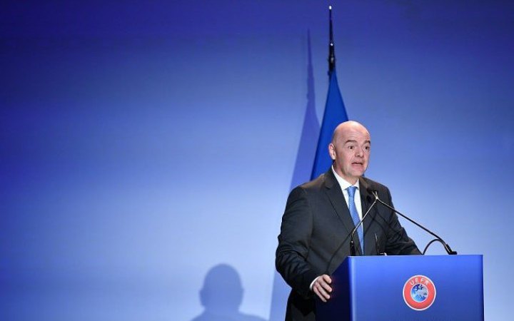 Скандальний президент ФІФА отримав підтримку виконавчого комітету і залишиться на посаді