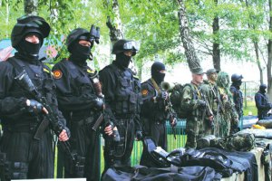Спецназ освободил от сепаратистов Святогорск Донецкой области