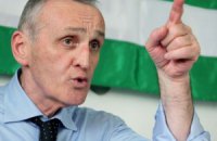 При покушении на президента Абхазии погиб охранник