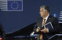В ЄС розглядають альтернативний план допомоги Україні в обхід вето Угорщини, — Bloomberg