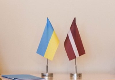 Персонал посольства Украины в Риге эвакуировали из-за подозрительного письма