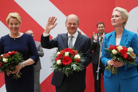 Новое правительство Германии будут формировать без партии Меркель