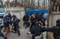 Полиция Одессы задержала 19 человек за участие в массовой драке на стройке в Аркадии