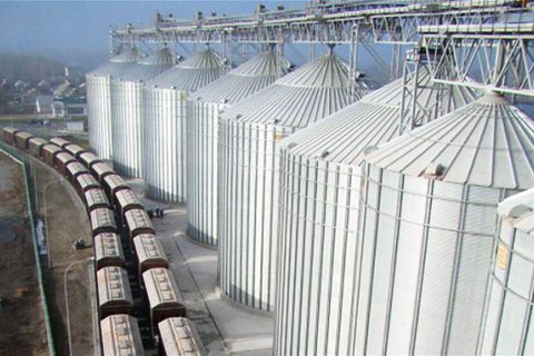 Україна запровадила ліцензування експорту зерна, м'яса птиці, яєць та олії