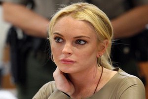 Линдси Лохан приговорили к 480 часам работ без отсрочек