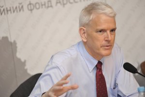Если Украина проведет реформы, то США должны увеличить финпомощь, - экс-посол