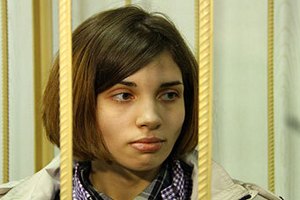 Суд арестовал двух участниц Pussy Riot