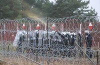 Польща заборонила перетин кордону білоруськими вантажівками