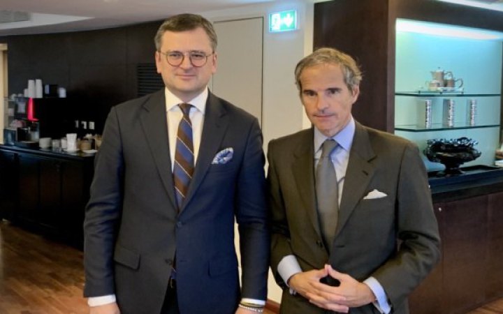 Кулеба - Гроссі: задля відновлення ядерної безпеки РФ має вийти із ЗАЕС 