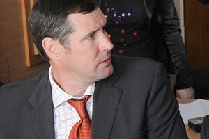 Адвокат Тимошенко два дня сидит в суде и читает дело