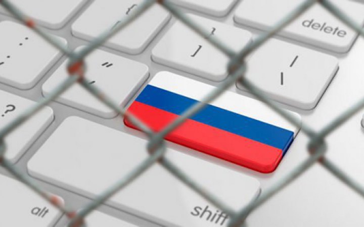 Шведський телекомунікаційний гігант Ericsson вирішив тимчасово зупинити діяльність у Росії "на невизначений термін"