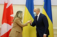 Шмигаль зустрівся з главою МЗС Канади
