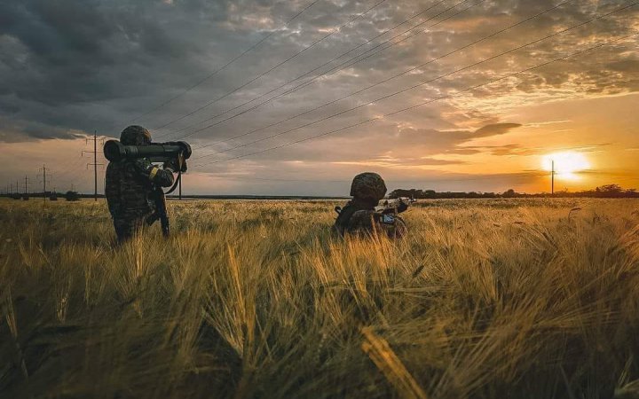 В Україні з ініціативи МВС стартував флешмоб #вшануйгероя
