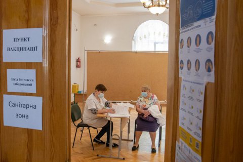 Шкарлет отчитался о более чем 84% полностью вакцинированных педагогов