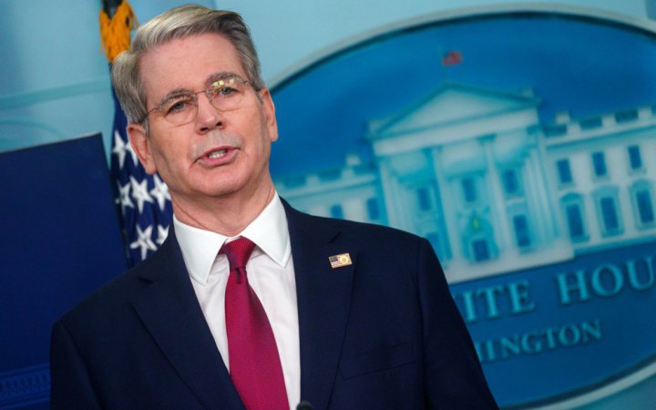 Мінфін США закликав G7 і ЄС запровадити мита проти Китаю та Індії через купівлю російської нафти