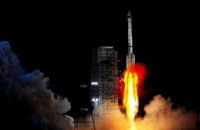 ​Китайский космический аппарат сел на обратную сторону Луны