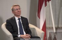 ЄС має розмовляти з будь-якими державами, які готові продати снаряди для України, – президент Латвії
