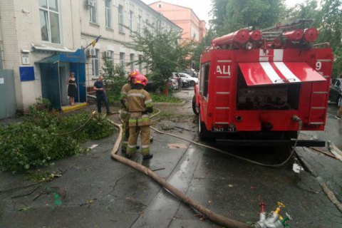 Непогода обесточила более 500 населенных пунктов, один город отключен от газоснабжения