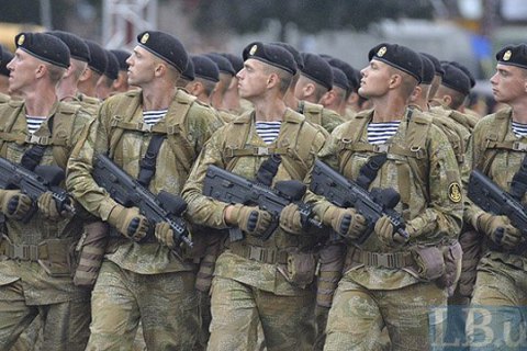 Под демобилизацию попадают 20 тысяч военных