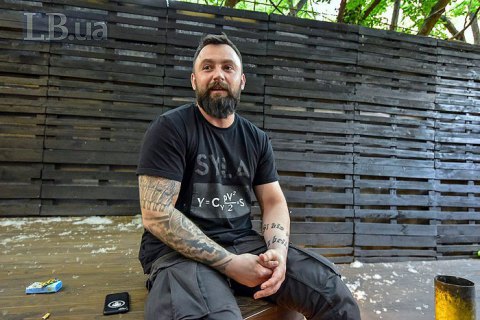 Українцям пропонують надіслати на фронт листівку з подякою військовим