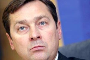Мэр Вильнюса выступил против нерадивых водителей БТРом