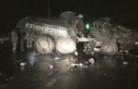 На трассе Киев - Харьков столкнулись военный "Урал" и тягач, погиб военный