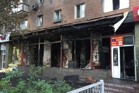В Харькове сгорел магазин ритуальных услуг, расположенный в жилой многоэтажке