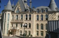 В Одессе активисты "захватили" замок Кивалова