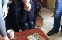 В Одеській області депутат міськради попалася на хабарі