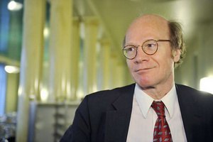 Янукович ведет политику старомодным способом - депутат ПАСЕ