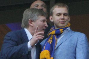 Ахметов продает Курченко долю в крупном интернет-проекте 