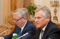 Кваснєвський і Кокс назвали обнадійливим рішення суду у справі Порошенка