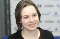 Музычук и Хоу Ифань первую партию за шахматную корону сыграли вничью
