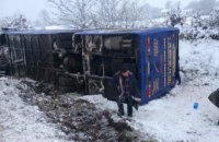 Во Львовской области перевернулся рейсовый автобус "Львов - Трускавец" с пассажирами (обновлено)
