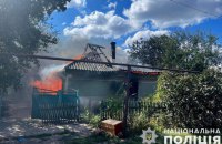Учора окупанти обстріляли 11 населених пунктів Донеччини, є влучання у відділення поліції