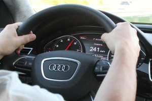 Правоохранители не собираются разбираться с нарушениями Лукьянова