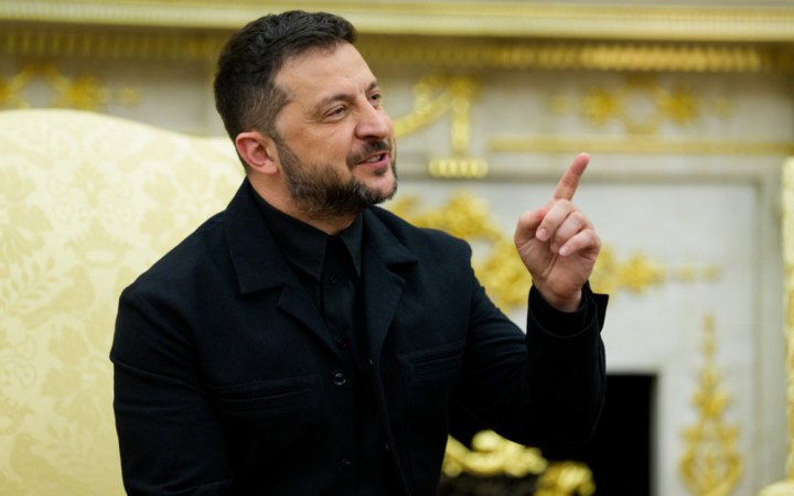 Зеленський: Україна запровадить керований експорт зброї, аби мати гроші виробляти більше для себе