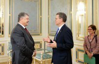 Порошенко обговорив з послом США стан релігійної свободи в Україні