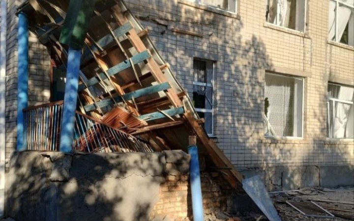 Унаслідок ворожих обстрілів Херсонщини є влучання у медичний та навчальний заклади, загинула людина