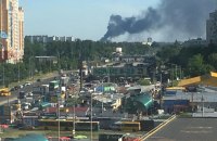 В Вишневом под Киевом горел склад с вторсырьем (обновлено)