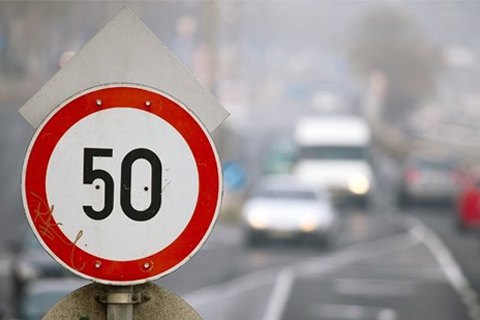 ​В Киеве до весны вернули ограничение скорости 50 км/час на основных магистралях
