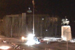 В столице Киргизии рухнула главная новогодняя елка